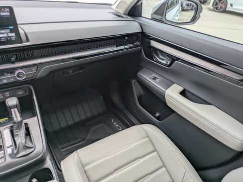 Used 2025 Honda CR-V EX-L image 16