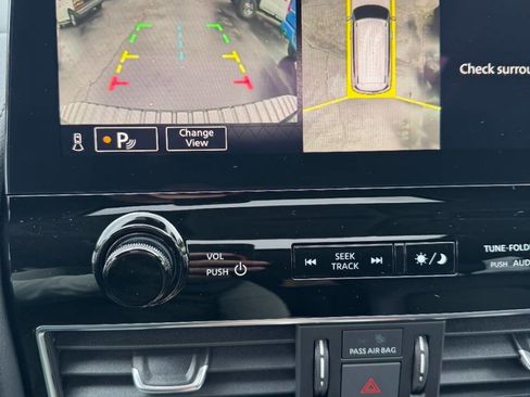 Used 2024 Nissan Armada SL w/ Cargo Package image 14