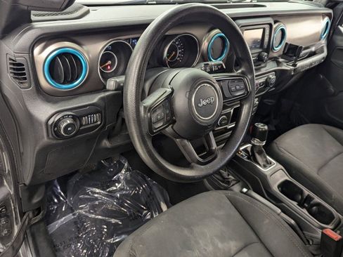 Used 2020 Jeep Wrangler Unlimited Sport image 3