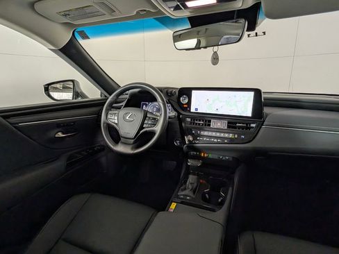 Used 2025 Lexus ES 300h 300h image 22