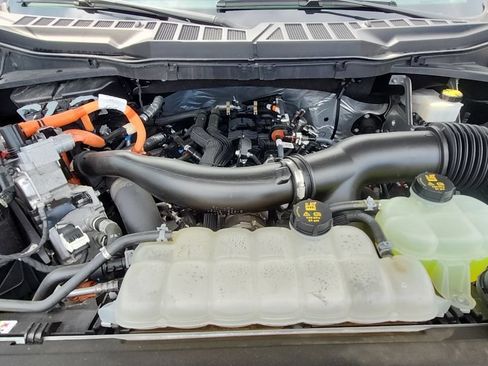 Used 2024 Ford F150 Lariat w/ Equipment Group 502A High AWD/4WD image 15