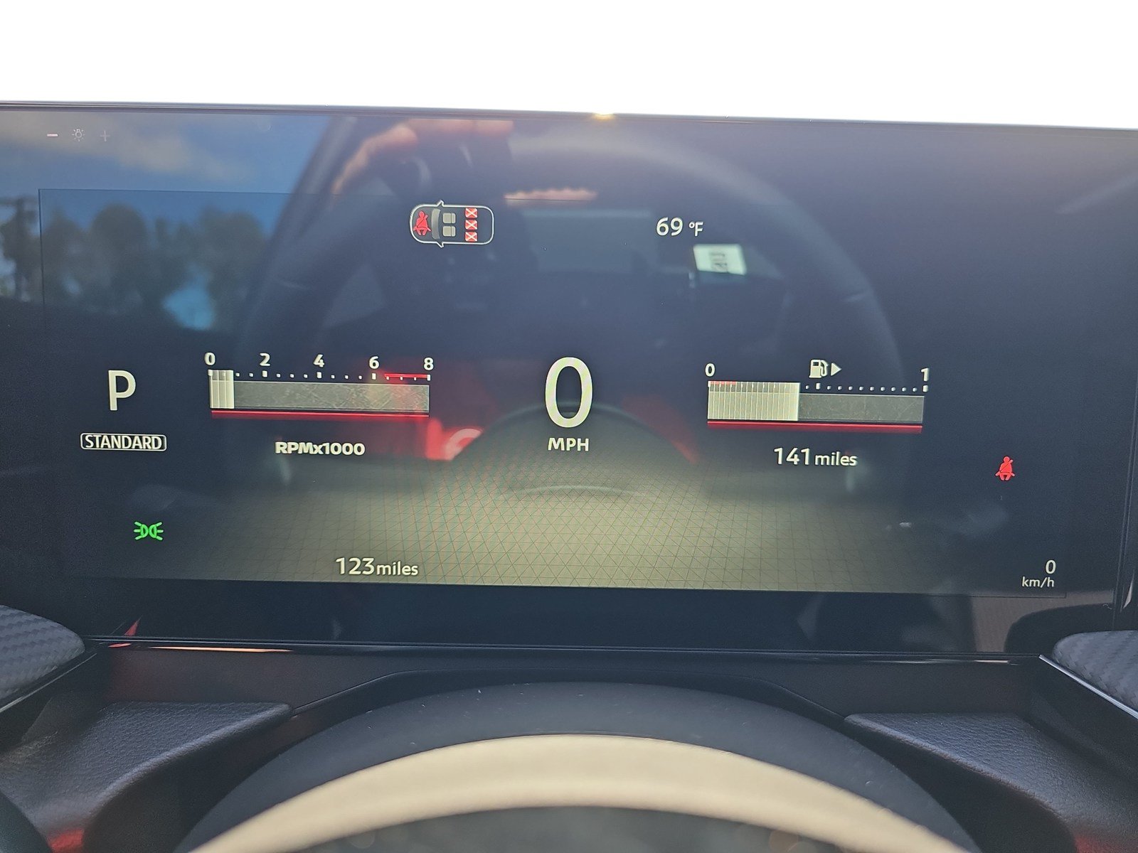 Used 2026 Nissan Kicks SR w/ SR Premium Package FWD image 16