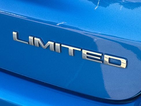 Used 2025 Jeep Compass Limited AWD/4WD image 9