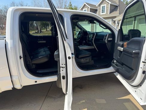 Used 2015 Ford F150 Lariat w/ Equipment Group 502A Luxury image 20