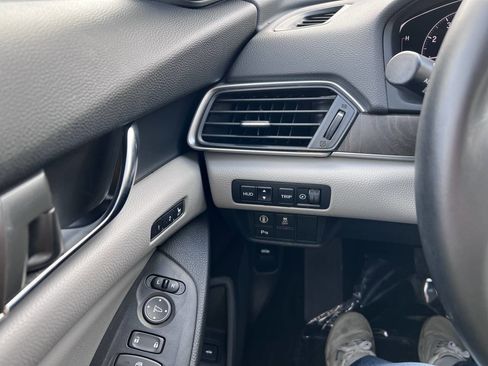 Used 2019 Honda Accord Touring image 14