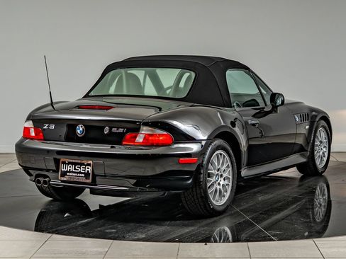 Used 2001 BMW Z3 2.5i RWD image 6