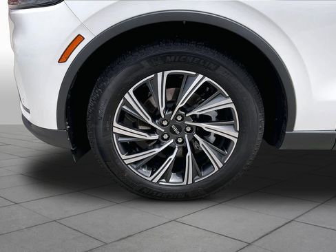 Used 2026 Lincoln Aviator 2WD image 10