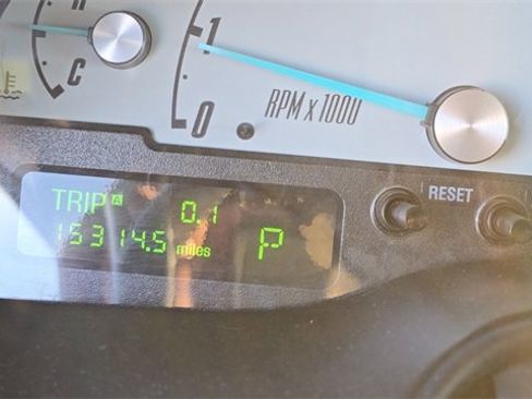 Used 2002 Ford Thunderbird image 20