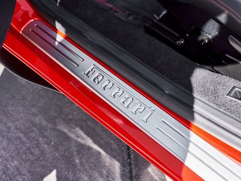 Used 2022 Ferrari F8 Tributo image 43