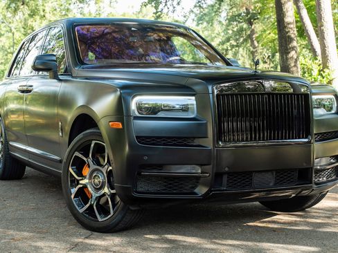 Used 2023 Rolls-Royce Cullinan Black Badge w/ Leather Finishing Pack image 46