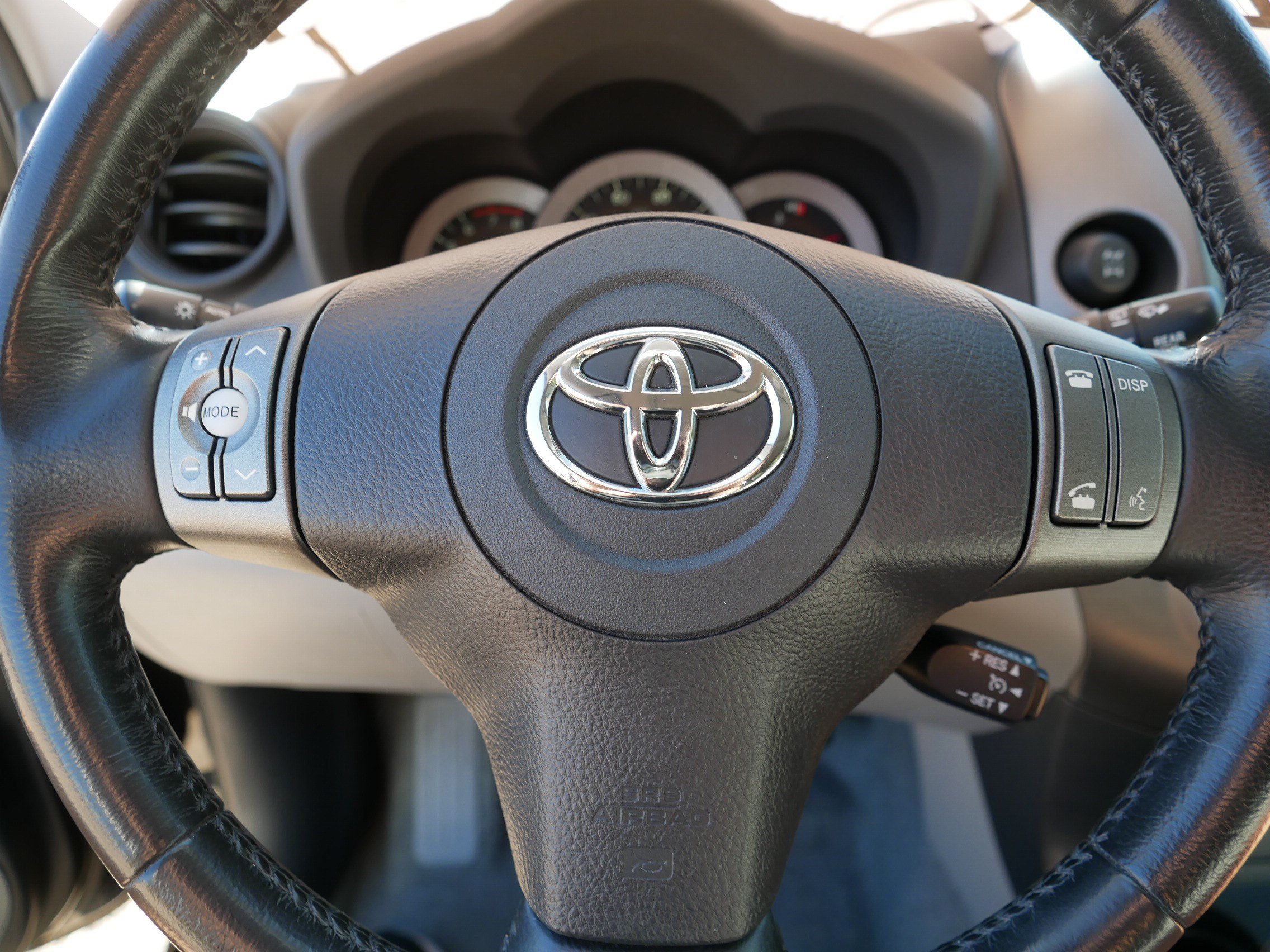 Used 2011 Toyota RAV4 Limited w/ Limited Extra Value Pkg AWD/4WD image 25