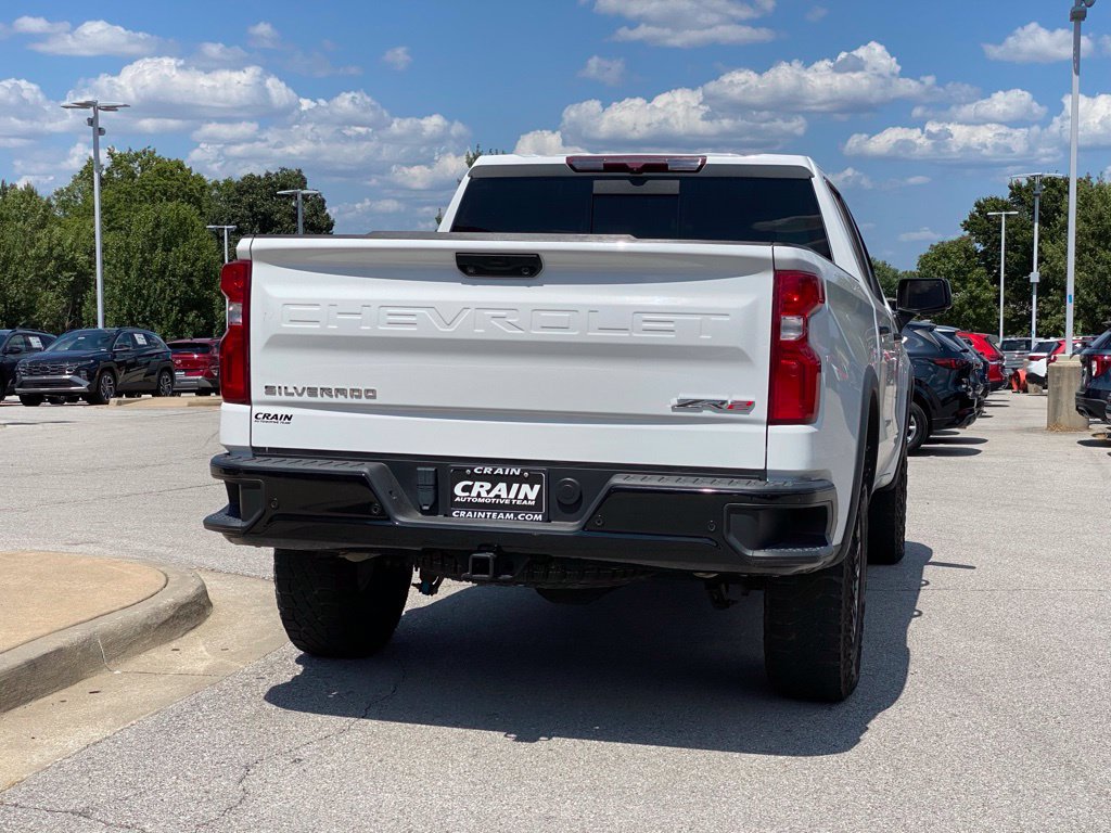 Used 2023 Chevrolet Silverado 1500 ZR2 AWD/4WD image 7