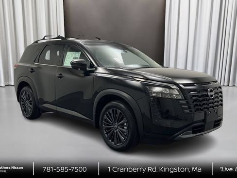 New 2026 Nissan Pathfinder SL w/ SL Premium Package AWD/4WD image 3
