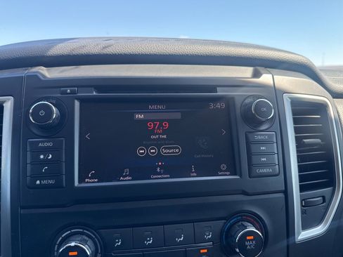 Used 2019 Nissan Titan S image 43