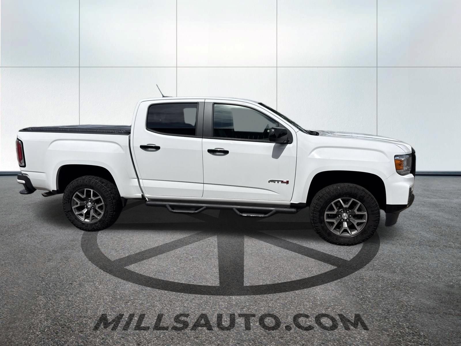 Used 2022 GMC Canyon AT4 w/ Trailering Package AWD/4WD image 5