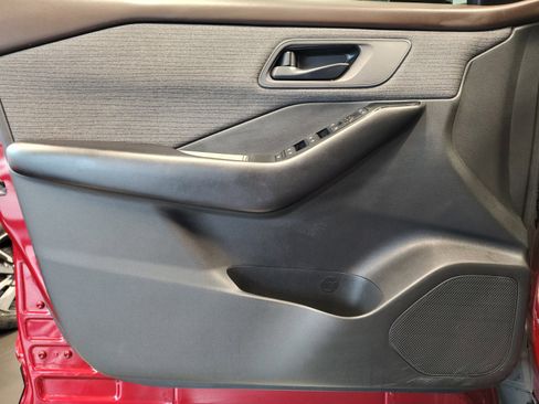 Used 2023 Nissan Rogue S FWD image 26