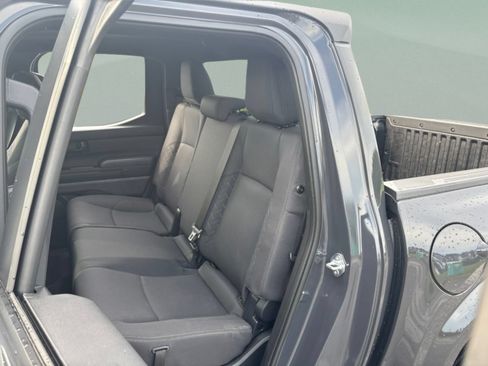 Used 2025 Toyota Tacoma SR5 AWD/4WD image 20