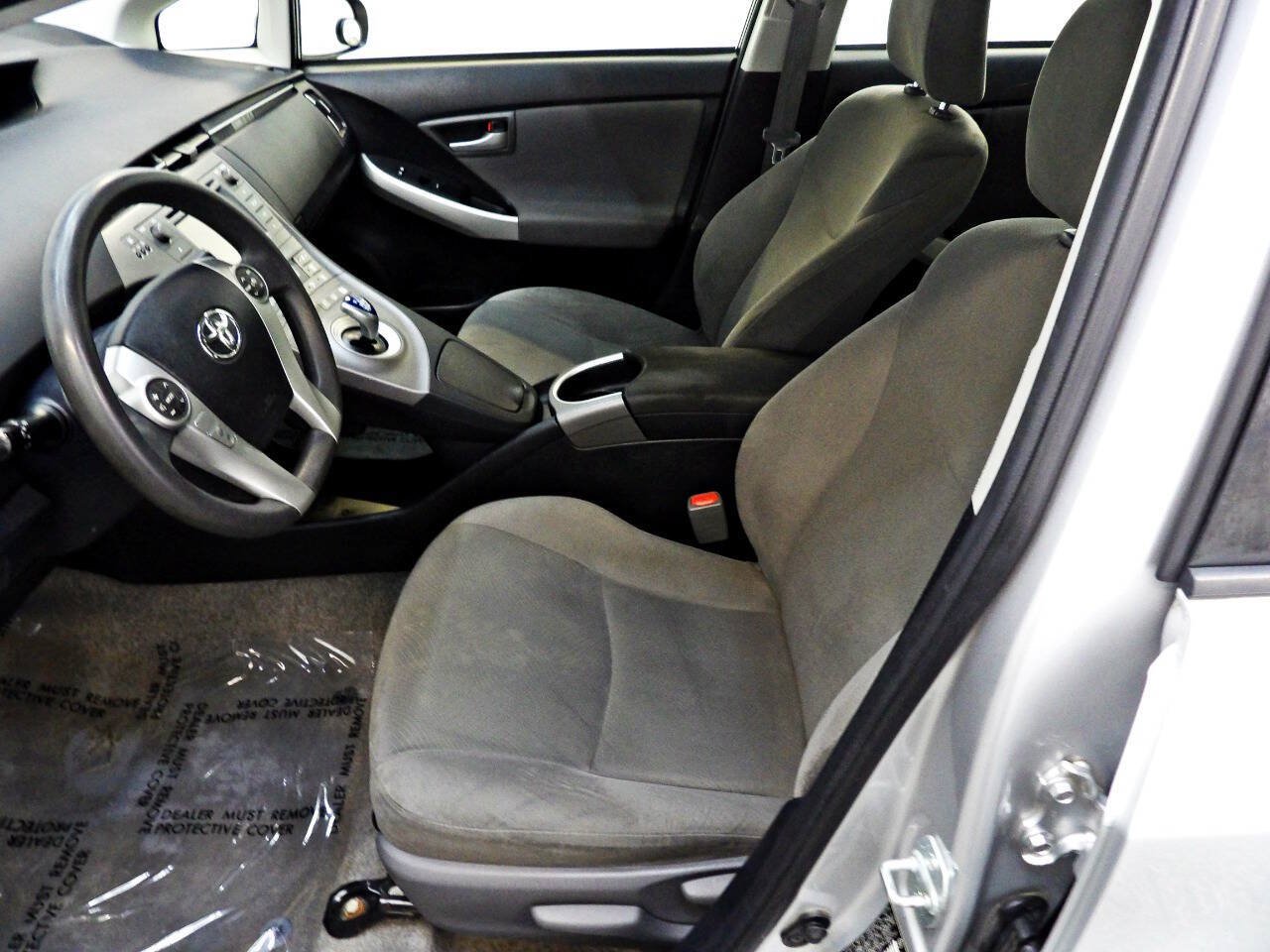 Used 2015 Toyota Prius Two FWD image 8