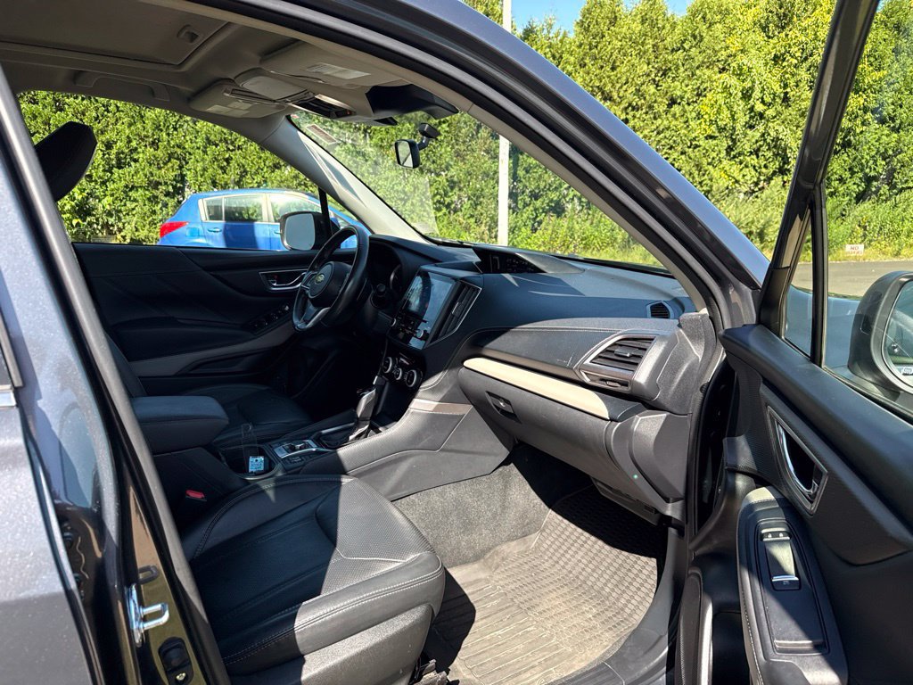 Certified 2023 Subaru Forester Limited AWD/4WD image 18