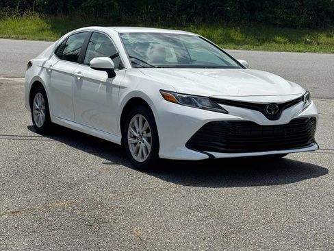 Used 2023 Toyota Camry LE FWD image 2