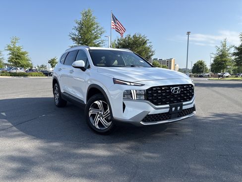 Used 2023 Hyundai Santa Fe SEL w/ Cargo Package AWD/4WD image 2