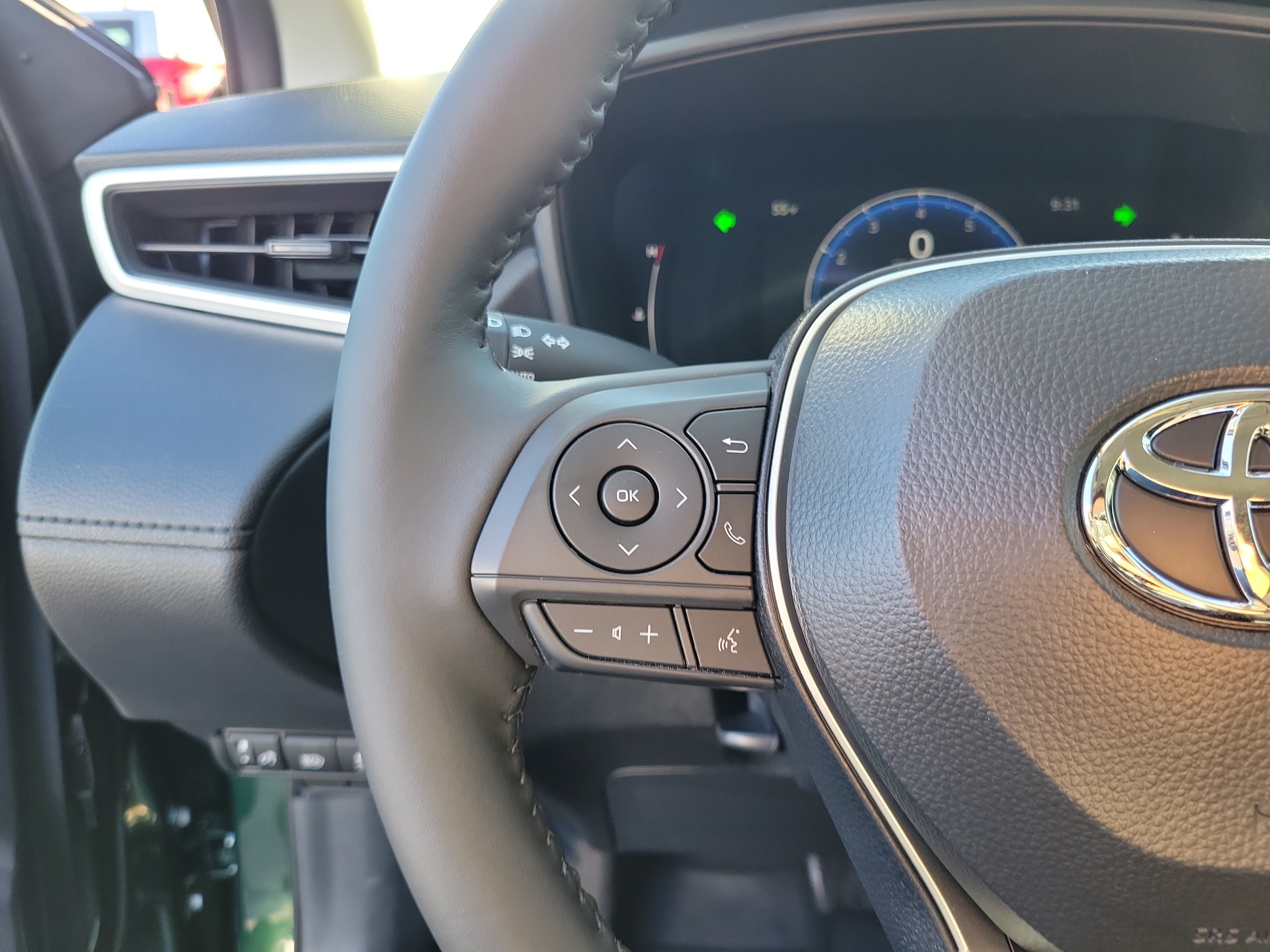 New 2026 Toyota Corolla Cross LE FWD image 22