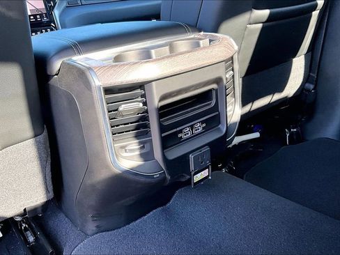 New 2026 RAM 2500 Laramie w/ Sport Appearance Package AWD/4WD image 23
