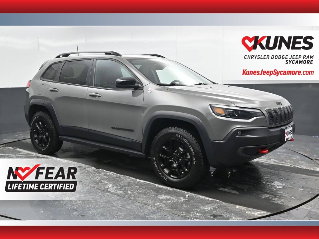 Used 2023 Jeep Cherokee Trailhawk w/ Trailer Tow Group AWD/4WD image 1