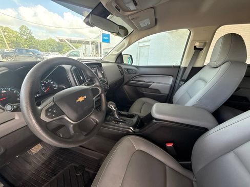 Used 2022 Chevrolet Colorado W/T w/ Custom Special Edition RWD image 17