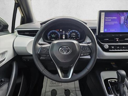 Used 2026 Toyota Corolla SE w/ SE Package FWD image 15