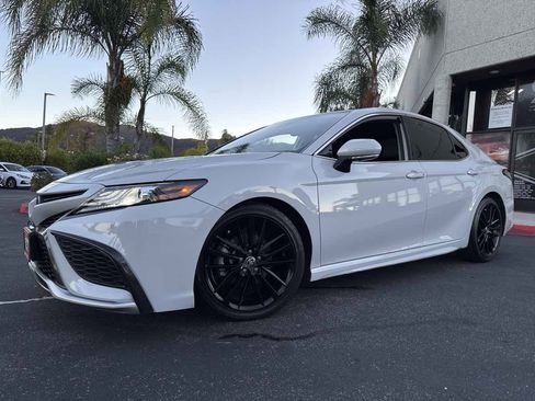 Used 2022 Toyota Camry XSE image 19