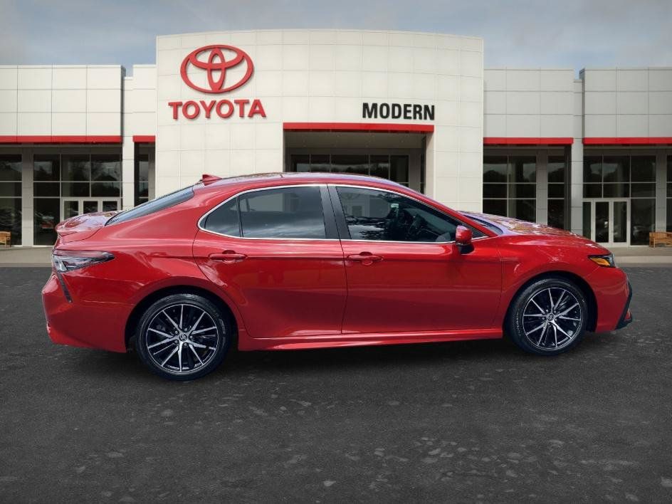Certified 2024 Toyota Camry SE w/ Convenience Package FWD image 4