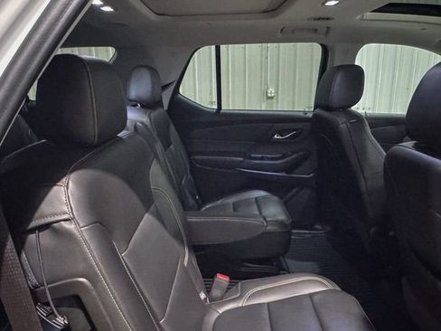 Used 2021 Chevrolet Traverse RS AWD/4WD image 30