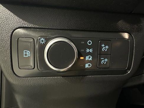 Used 2022 Ford Escape SE image 24