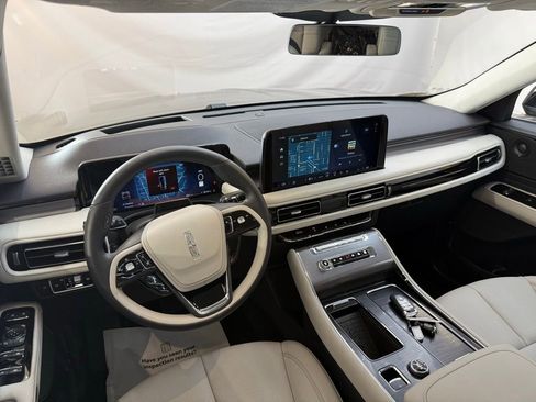 New 2026 Lincoln Aviator 2WD image 10