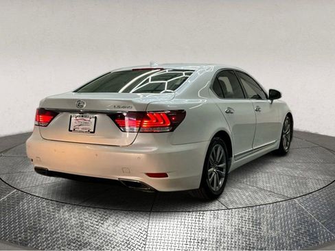 Used 2016 Lexus LS 460 w/ Comfort Package image 8