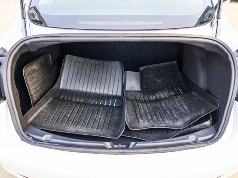 Used 2020 Tesla Model 3 Performance image 27