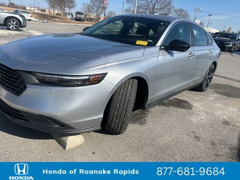 Used 2024 Honda Accord Sport image 1