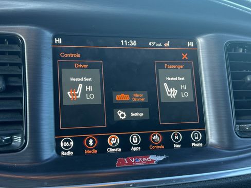 Used 2018 Dodge Charger SXT Plus w/ Blacktop Package image 8