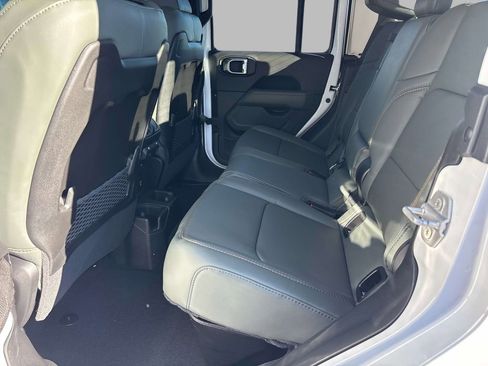 New 2026 Jeep Gladiator Mojave image 5