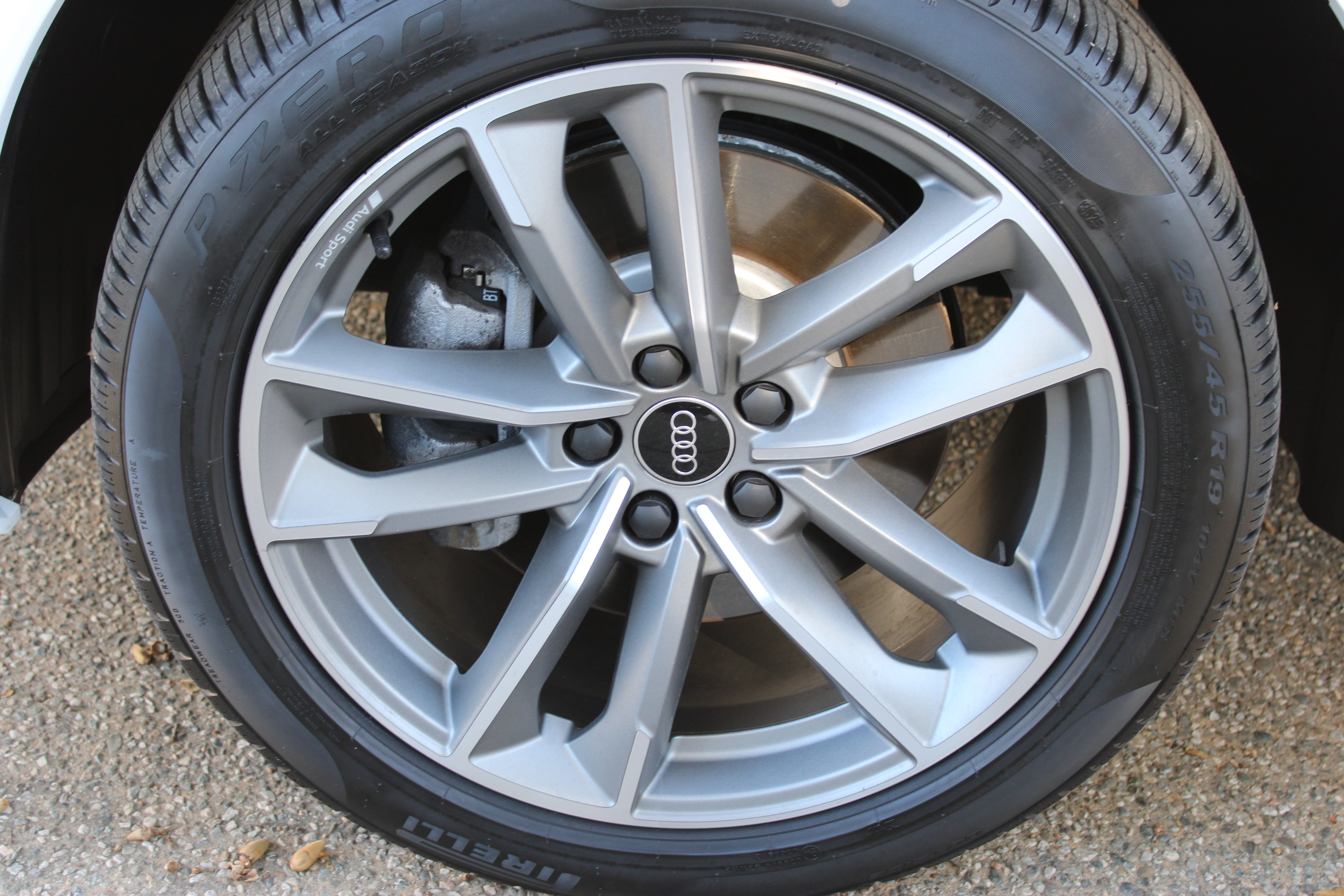 Used 2025 Audi Q3 2.0T Premium w/ Convenience Package AWD/4WD image 13