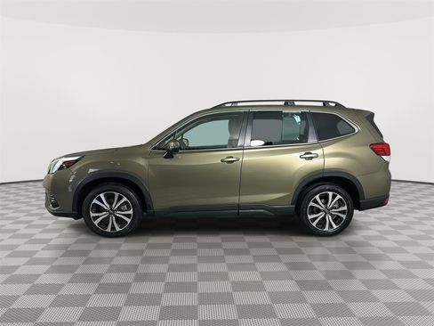 Used 2023 Subaru Forester Limited image 4