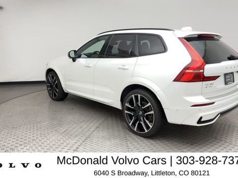 Certified 2023 Volvo XC60 B5 Ultimate w/ Climate Package AWD/4WD image 4