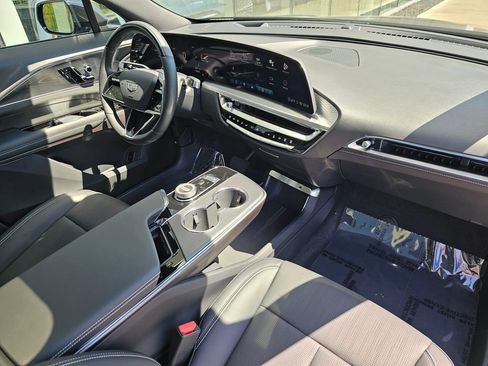 New 2026 Cadillac Lyriq Sport AWD/4WD image 10