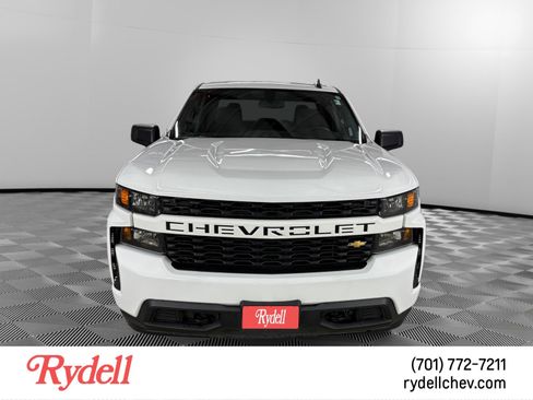 Used 2020 Chevrolet Silverado 1500 Custom w/ Custom Value Package AWD/4WD image 8