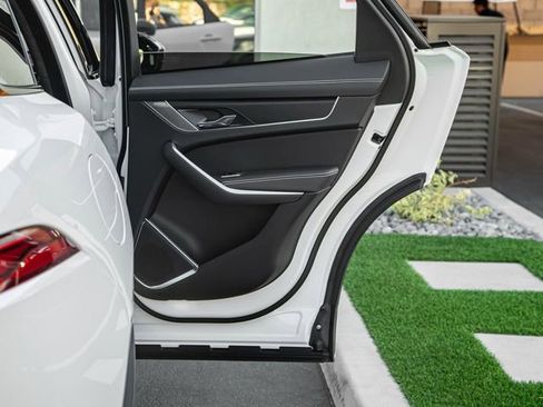 New 2026 Jaguar F-PACE R-Dynamic S image 22