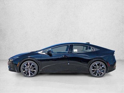 New 2026 Toyota Prius Plug-In Hybrid image 5