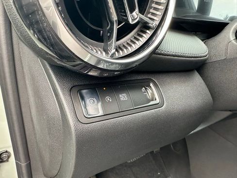 New 2026 Chevrolet Equinox LT w/ Convenience Package II image 11