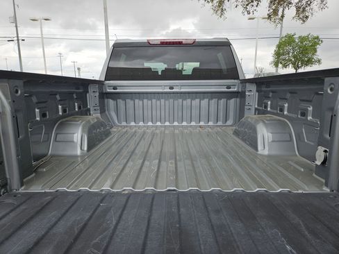 Certified 2025 Chevrolet Silverado 1500 LT image 24