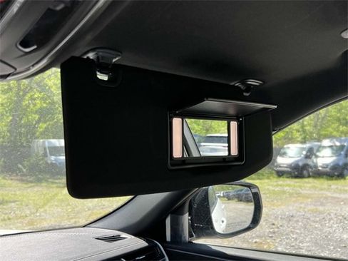 New 2025 Jeep Grand Cherokee Limited w/ Luxury Tech Group II image 34